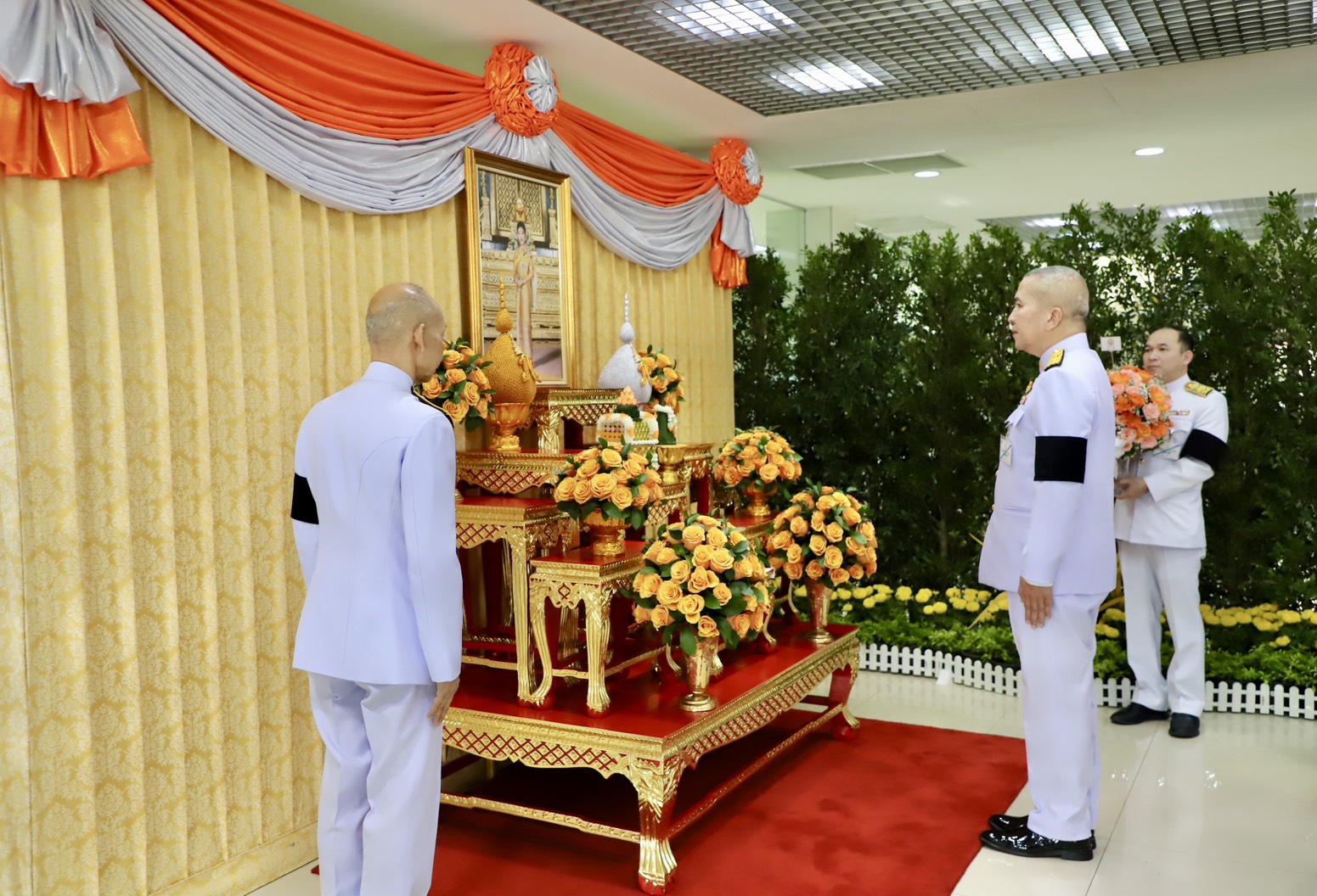 กรมบังคับคดี ร่วมลงนามถวายแจกกันดอกไม้ และลงนามถวายพระพรสมเด็จพระเจ้าลูกเธอ เจ้าฟ้าพัชรกิติยาภา นเรนทิราเทพยวดี กรมหลวงราชสาริณีสิริพัชร มหาวัชรราชธิดา เนื่องในวันคล้ายวันประสูติ วันที่ 7 ธันวาคม 2568
